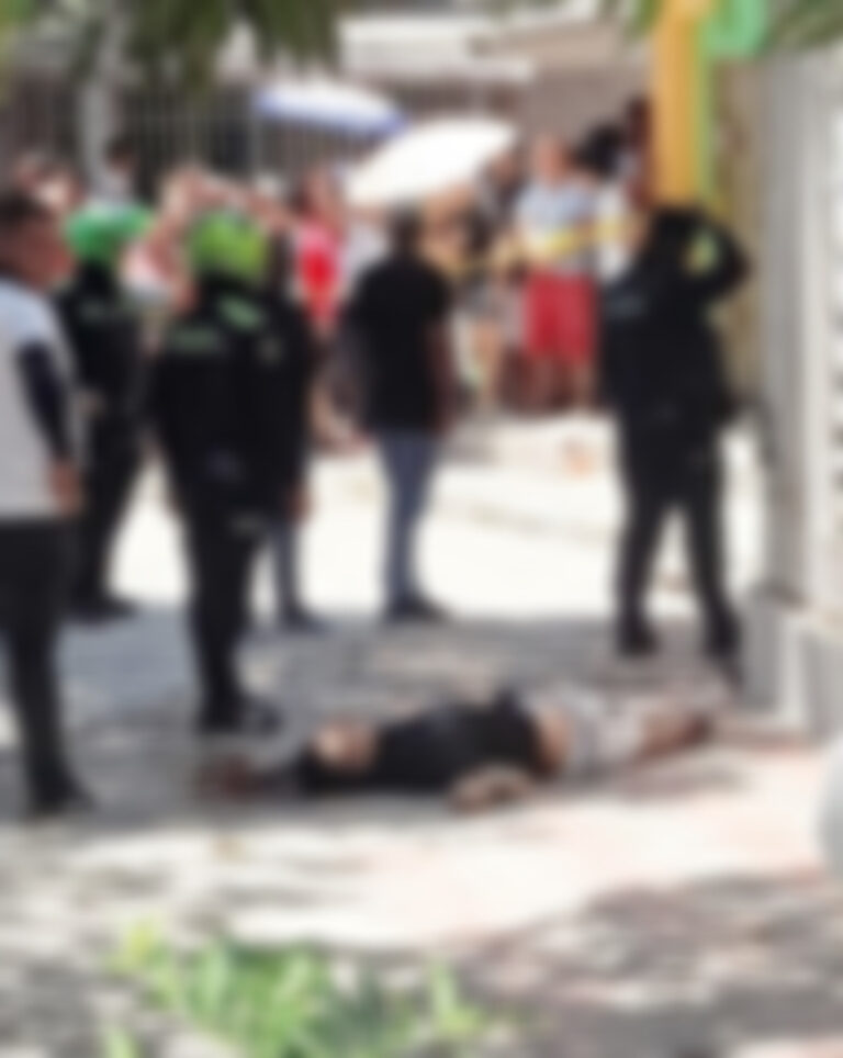 El ataque ocurrió a plena luz del día y dejó en shock a todo un barrio en Soledad